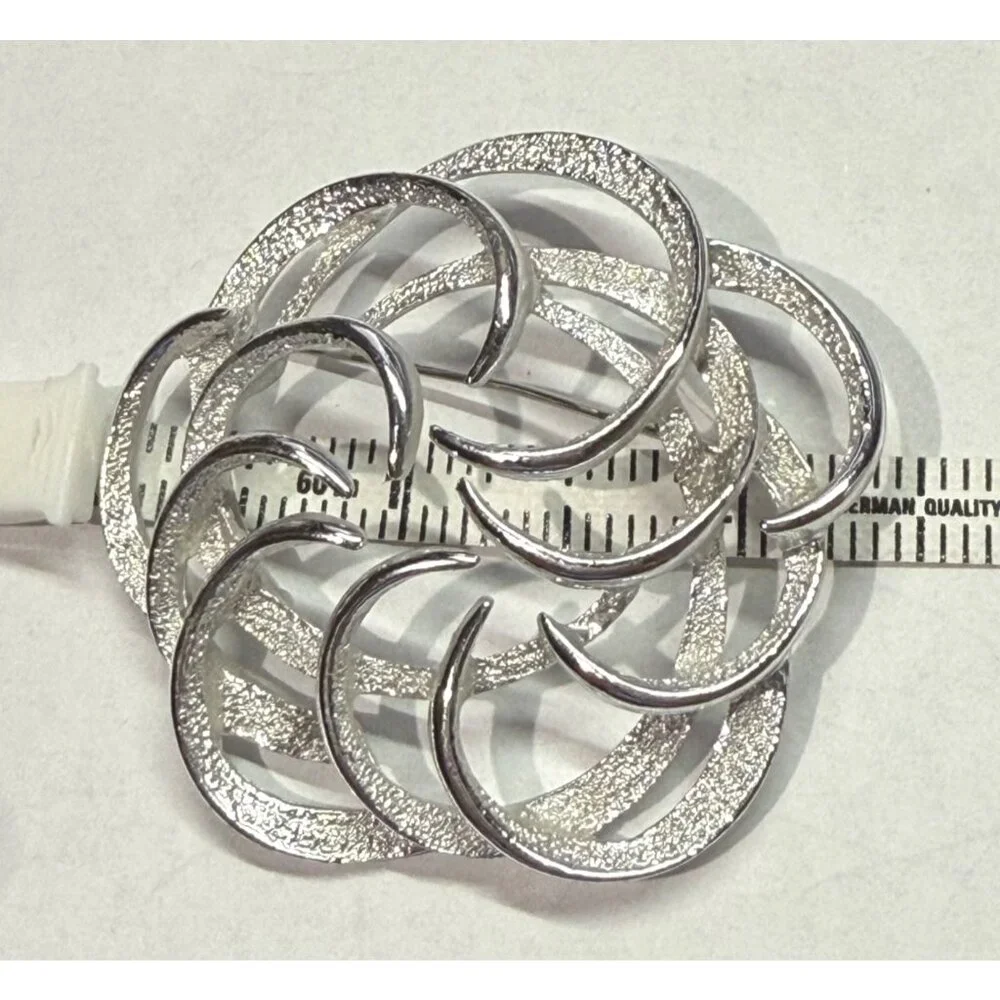 Sarah Coventry vintage silver swirl brooch pin 2.25